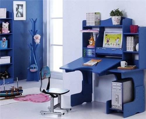 儿童房装修设计选择合适的儿童书桌，为孩子营造良好的学习环境