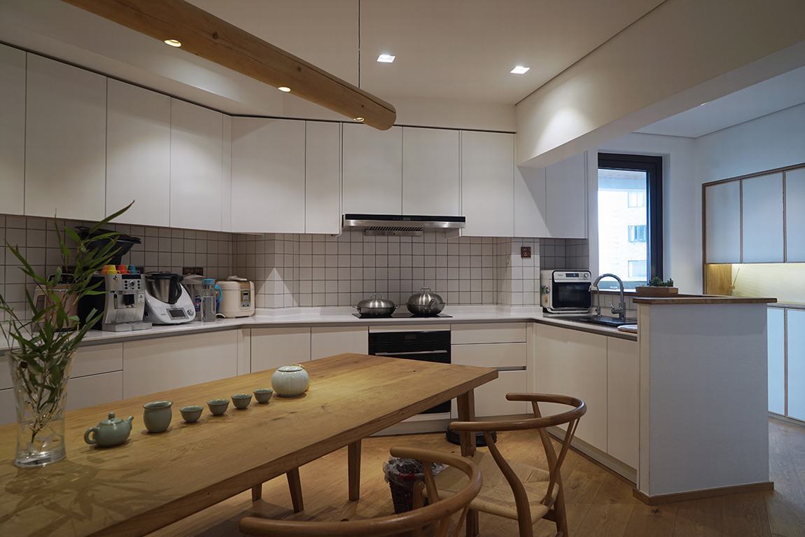 现代日式风格家装设计室内装修效果图-厨房