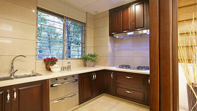 厨房装修设计量身定制灶台/柜体高度