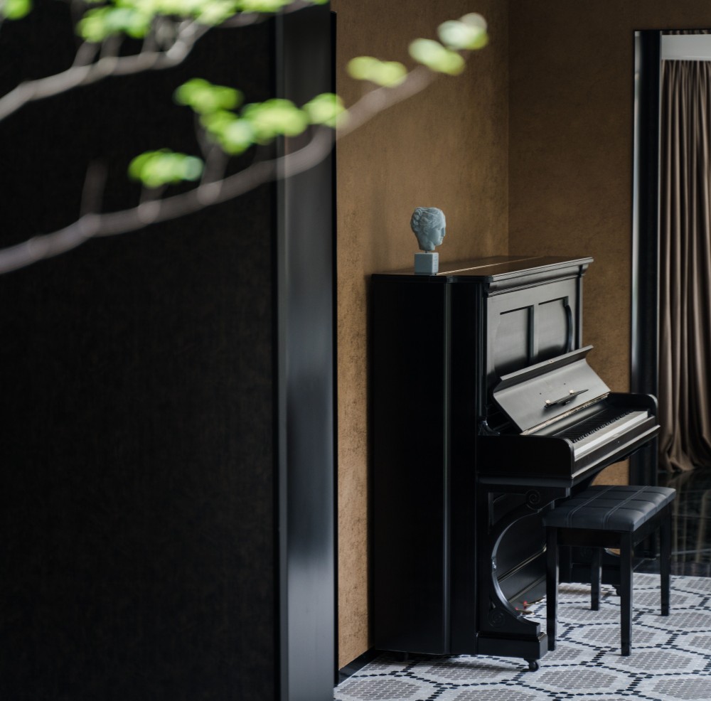 欧式古典混搭风格室内家装案例效果图-钢琴摆设
