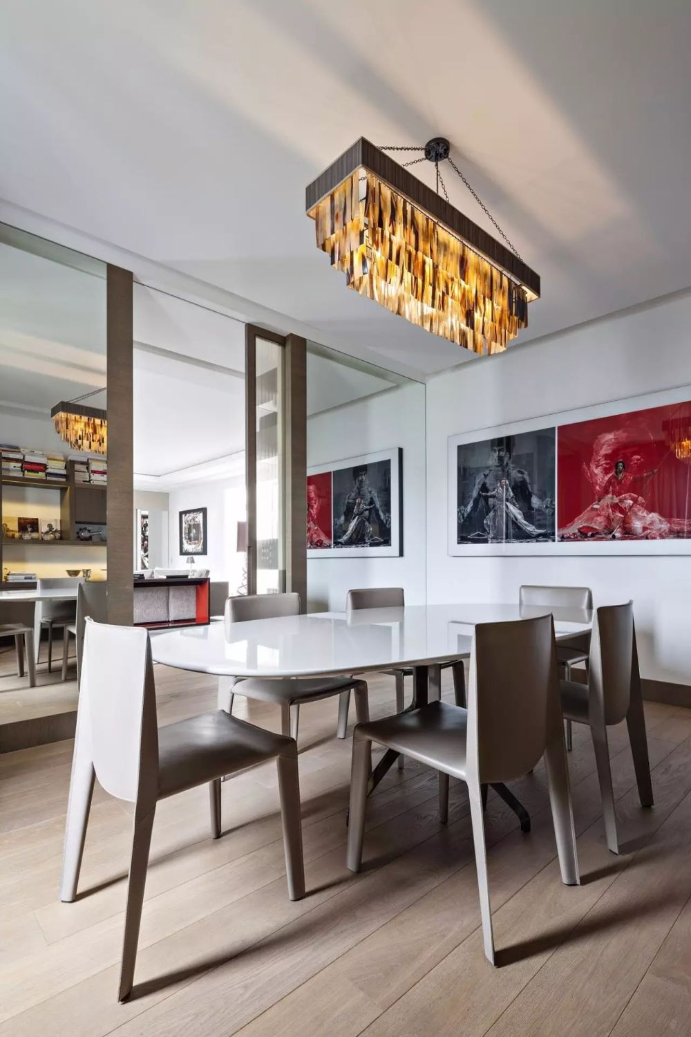 现代轻奢风格室内设计家装案例-餐厅