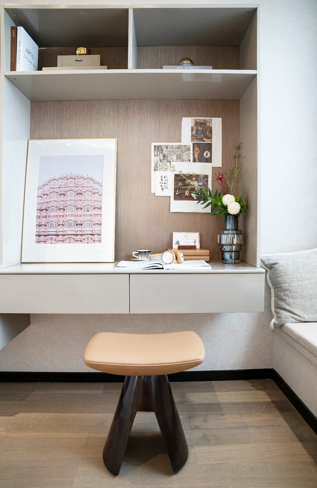 现代轻奢风格室内设计家装案例-书桌